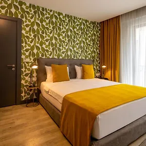 Parrot Otel
