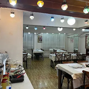 Hotel Paris, Estambul